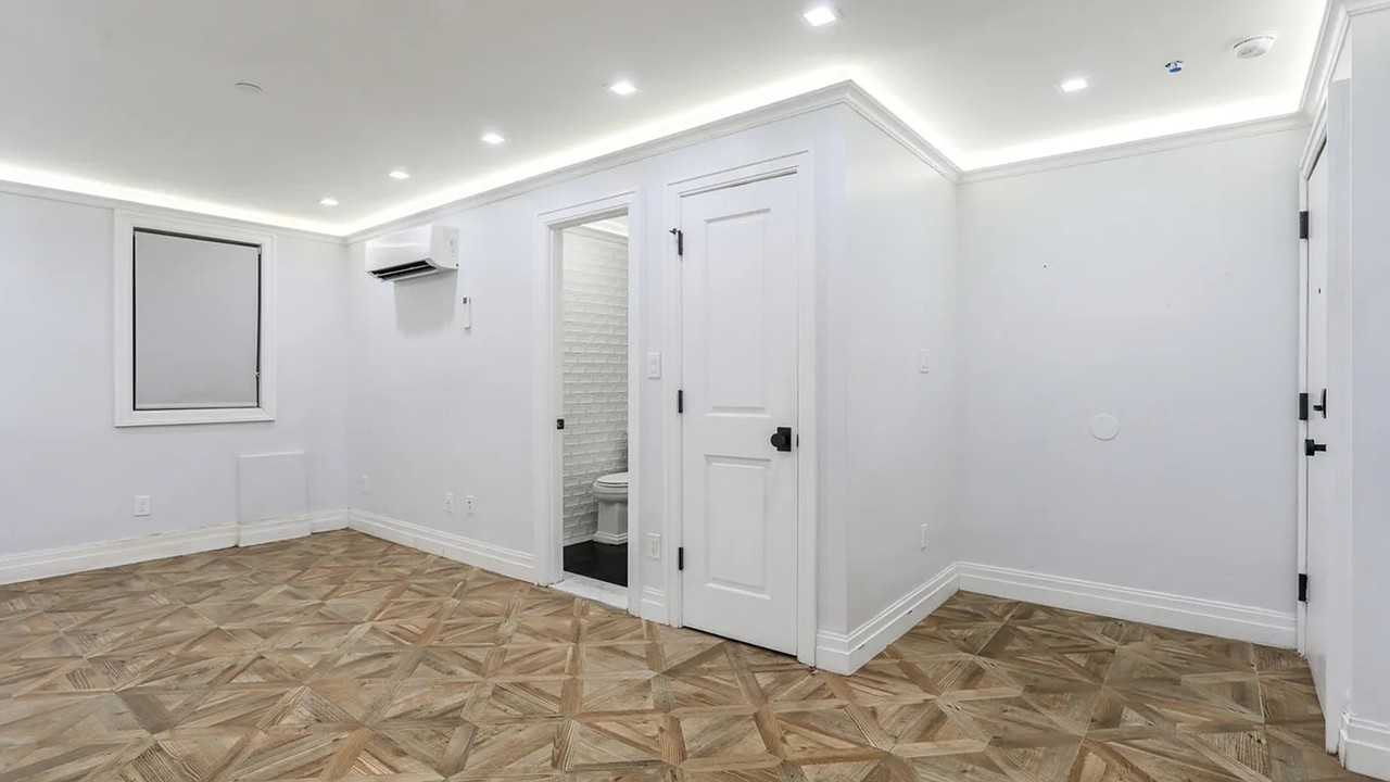43 Columbia Pl #1 - Photo 3 of 9