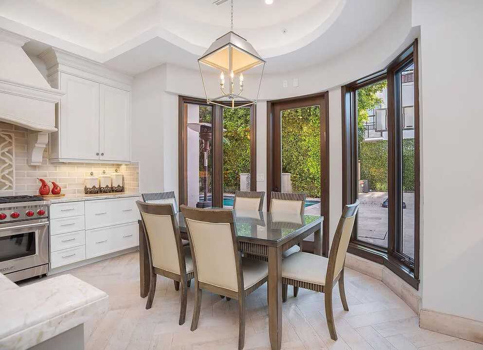 333 S Canon Dr #NA - Photo 7 of 36