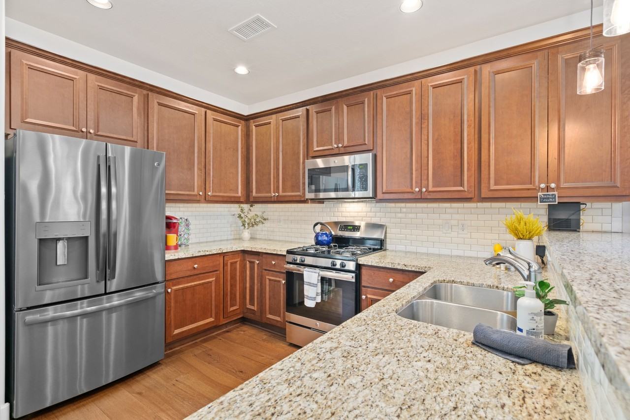2326 W Mission Timber Cir #NA - Photo 6 of 40