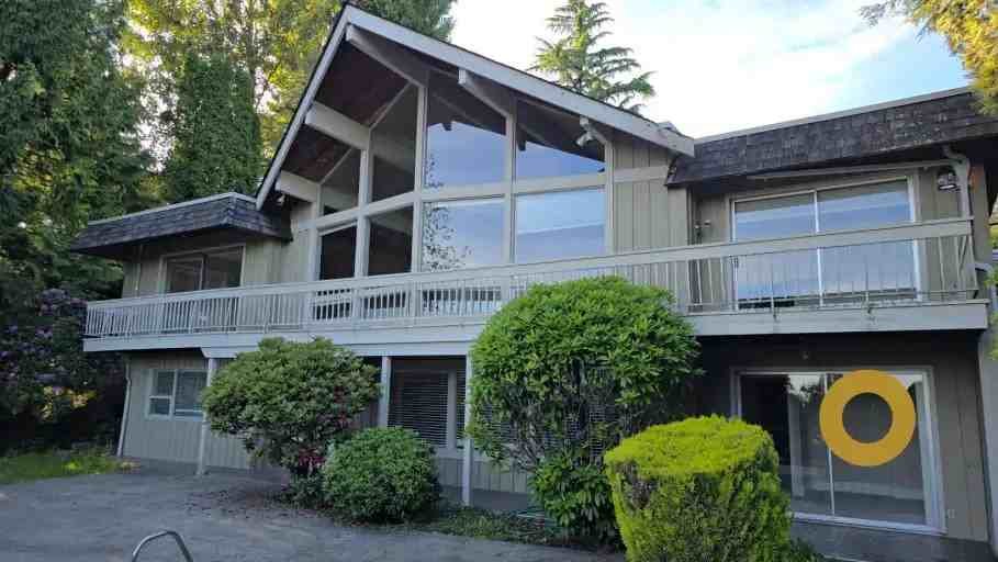 1192 Chartwell Cres