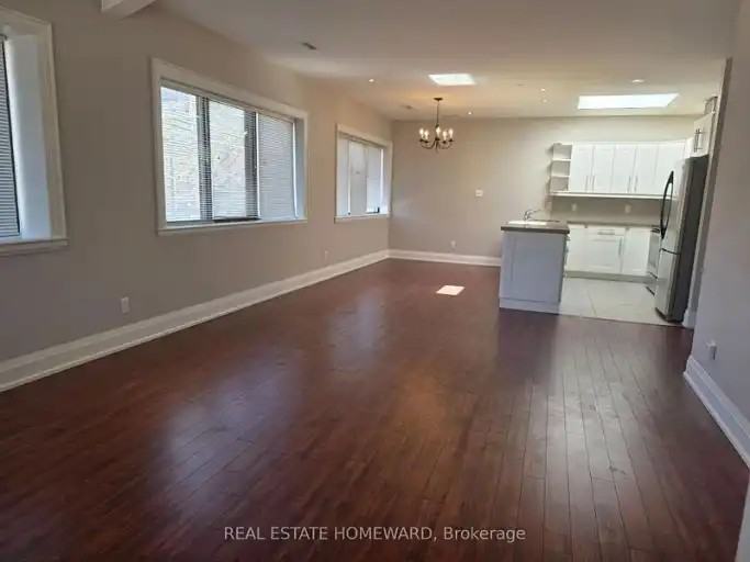425 Queen St E #A - Photo 2 of 13