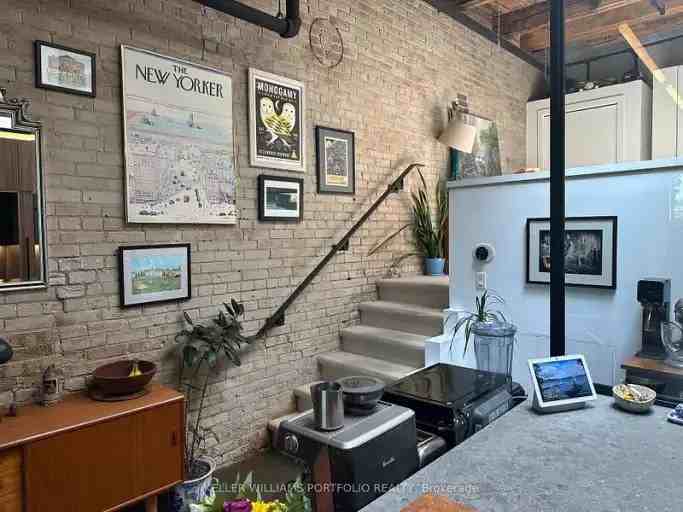 347 Sorauren Ave #122 - Photo 3 of 18