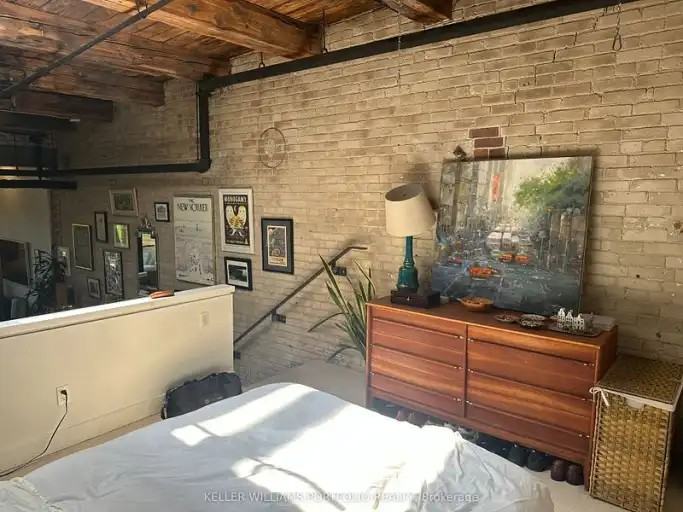 347 Sorauren Ave #122 - Photo 4 of 18