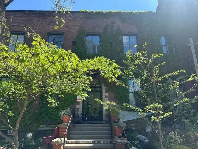 347 Sorauren Ave #122 - Photo 6 of 18