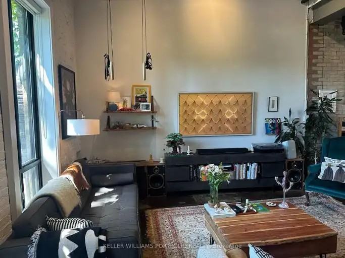 347 Sorauren Ave #122 - Photo 7 of 18