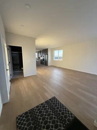 91 Huxland Rd Ne - Photo 3 of 15