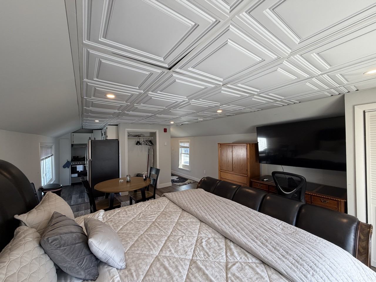 102 Cross St #2R - Photo 5 of 10