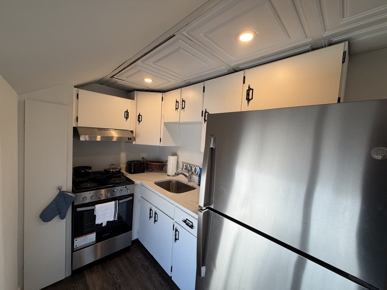 102 Cross St #2R - Photo 7 of 10