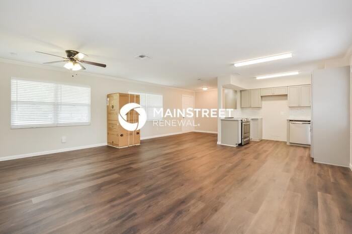 218 Buena Vista St - Photo 3 of 10