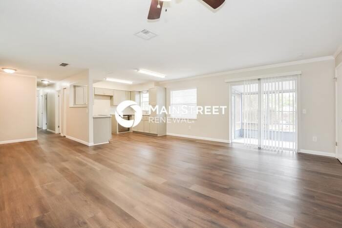 218 Buena Vista St - Photo 4 of 10