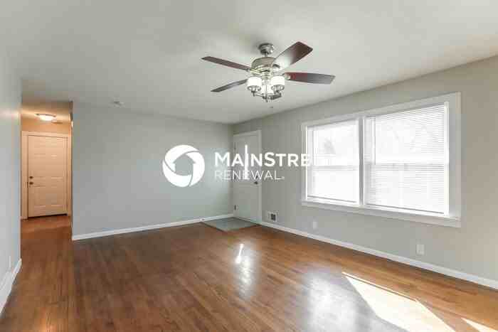 16504 E 33rd St S - Photo 5 of 17