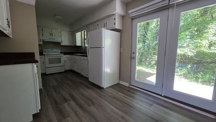 1507 Linden Ave #25 - Photo 3 of 6