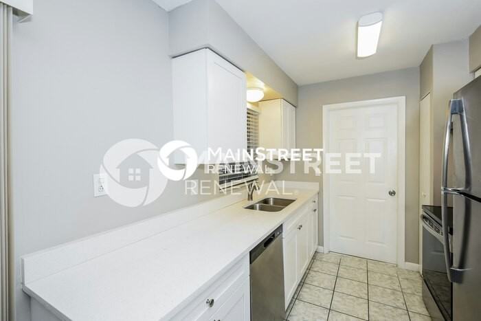 965 Calbert Ln - Photo 7 of 16