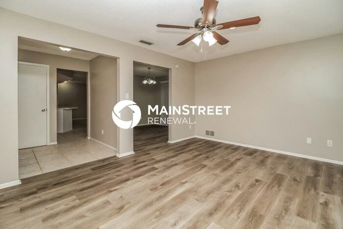 8501 Anise Ct - Photo 3 of 16