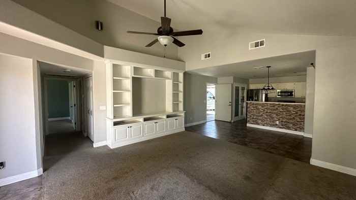 8847 N 47th Ln - Photo 4 of 18