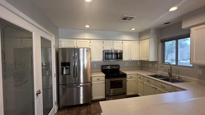 8847 N 47th Ln - Photo 5 of 18