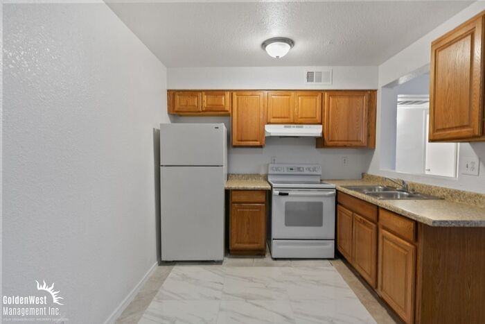 837 E Montecito Ave #262 - Photo 7 of 24