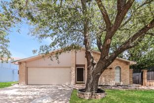 6205 Magnolia Ln - Photo 1 of 1