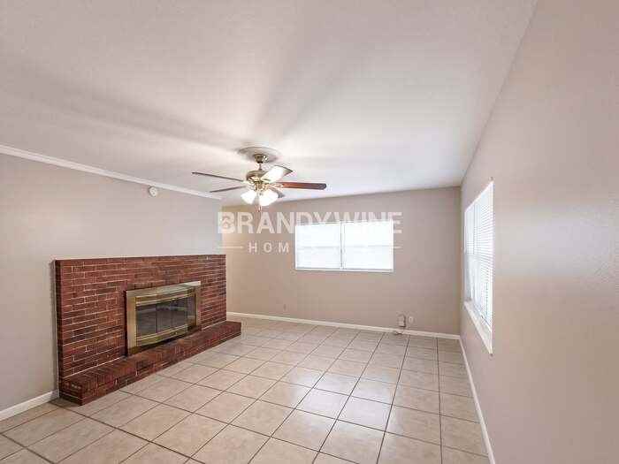 7901 Austin Rd - Photo 4 of 23