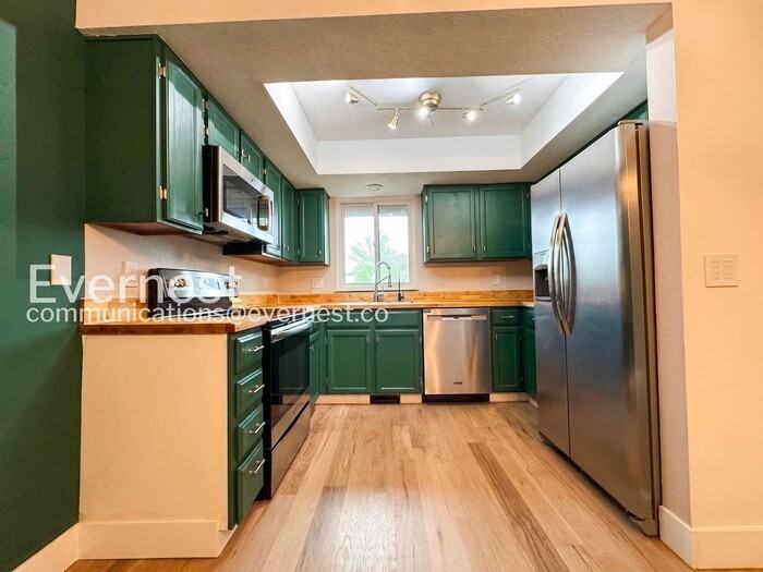10806 W Evans Ave #6 - Photo 4 of 29