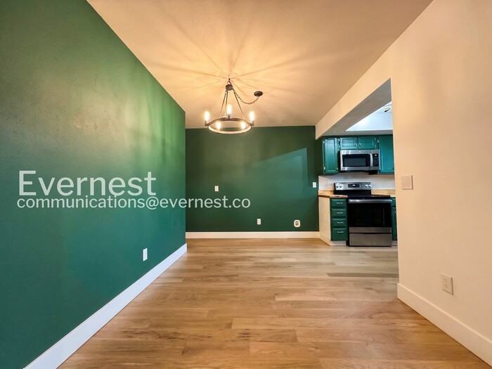 10806 W Evans Ave #6 - Photo 6 of 29