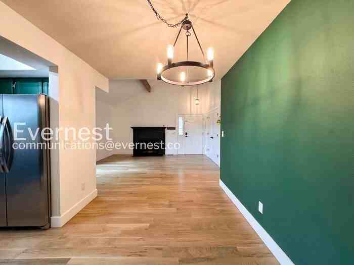 10806 W Evans Ave #6 - Photo 7 of 29