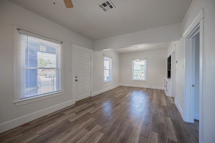 831 N 10th St - Photo 7 of 28