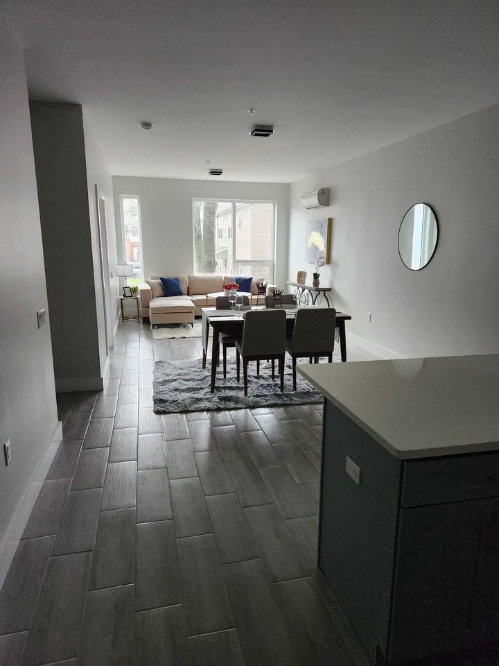 124-130 Ellis Avenue - Photo 6 of 15