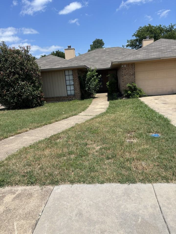 121 Wildwood Drive - Photo 2 of 8