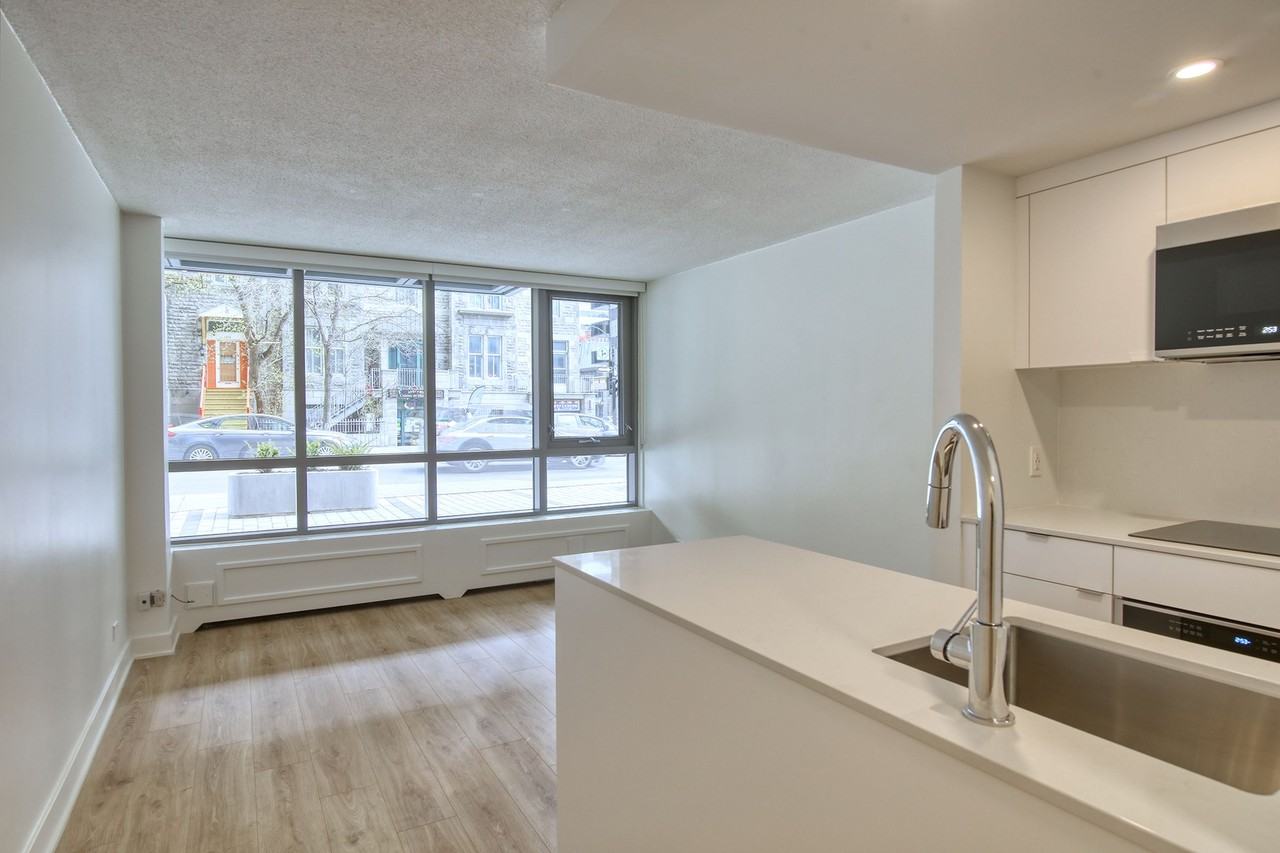 1975 Boul De Maisonneuve O — photo 2