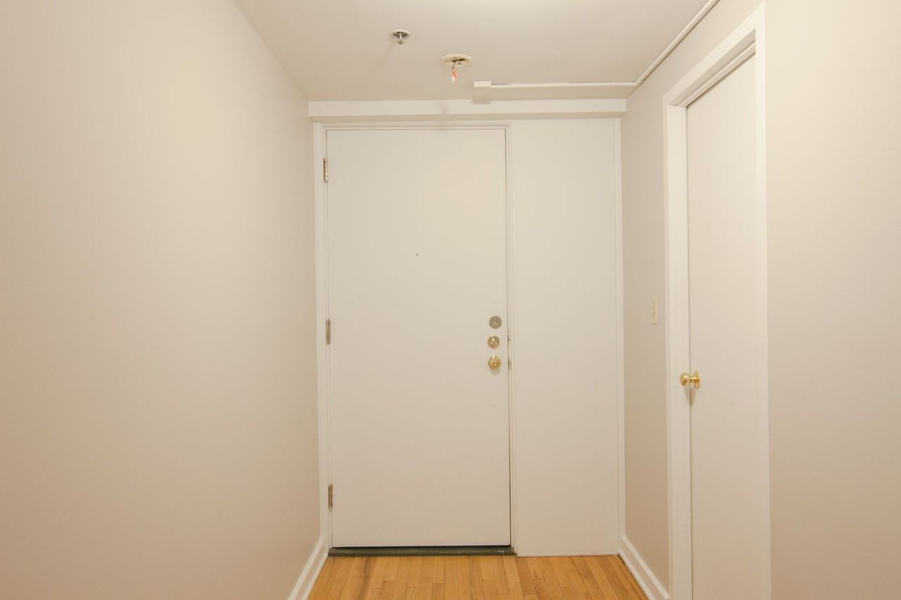 3435 Rue Drummond — photo 2