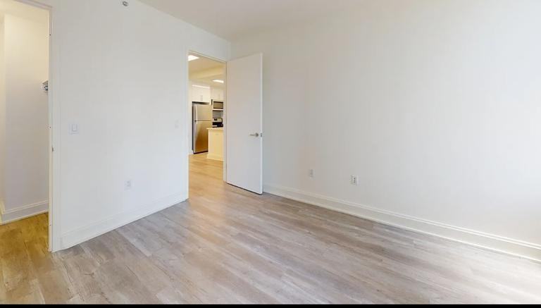 Hanover Sq #2D - Photo 2 of 4