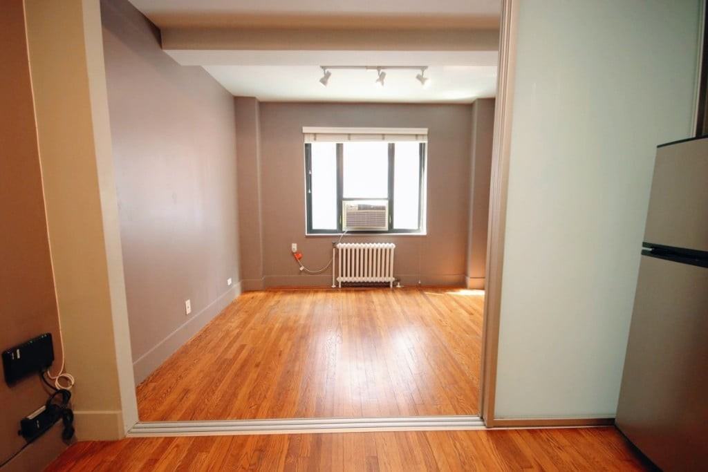 Waverly Pl #11A - Photo 2 of 7