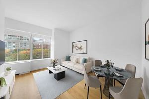 featured image of Washington St #11F