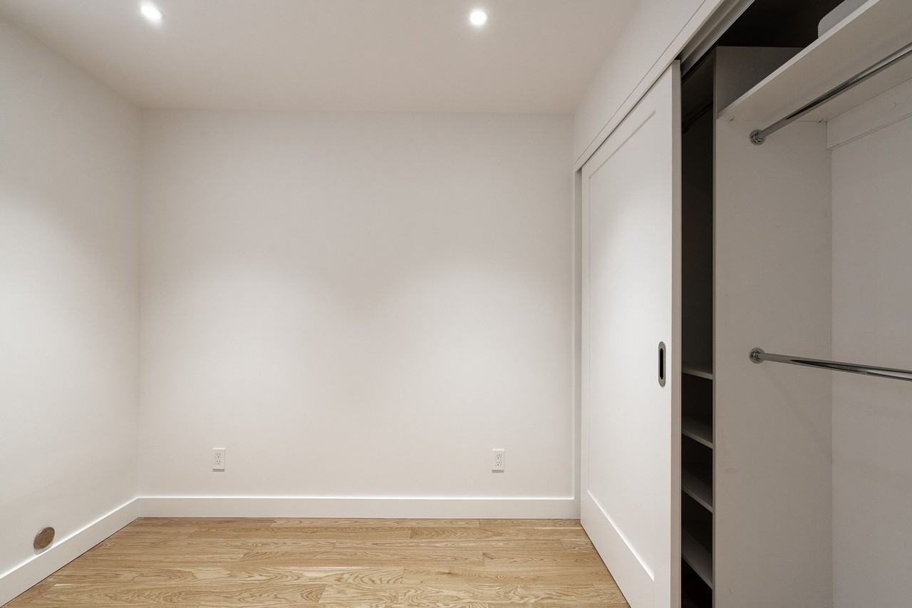 109 Indian Road - Photo 7 of 11
