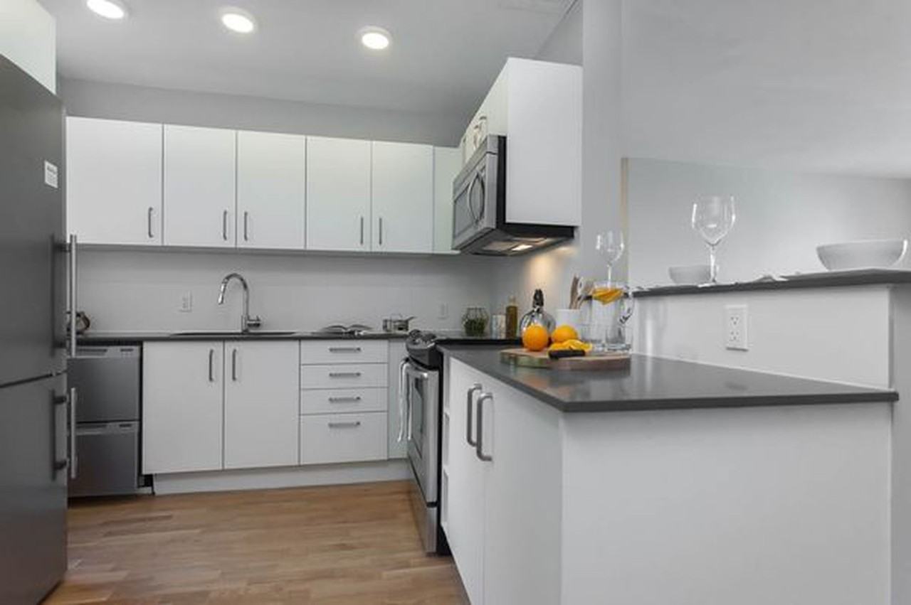 2400 Bathurst Street - Photo 3 of 9