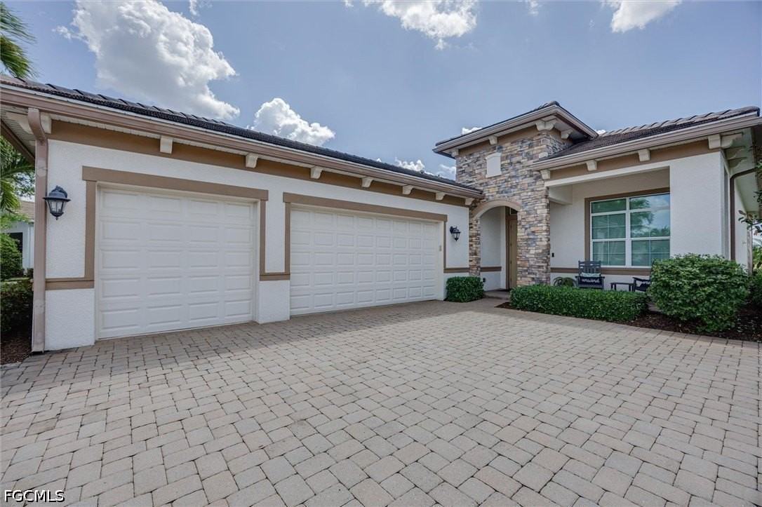 2977 Willow Ridge Ct - Photo 4 of 48