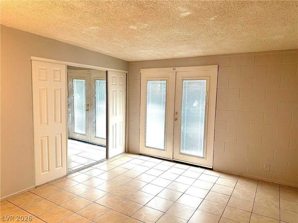 4521 Pacyna St - Photo 7 of 14