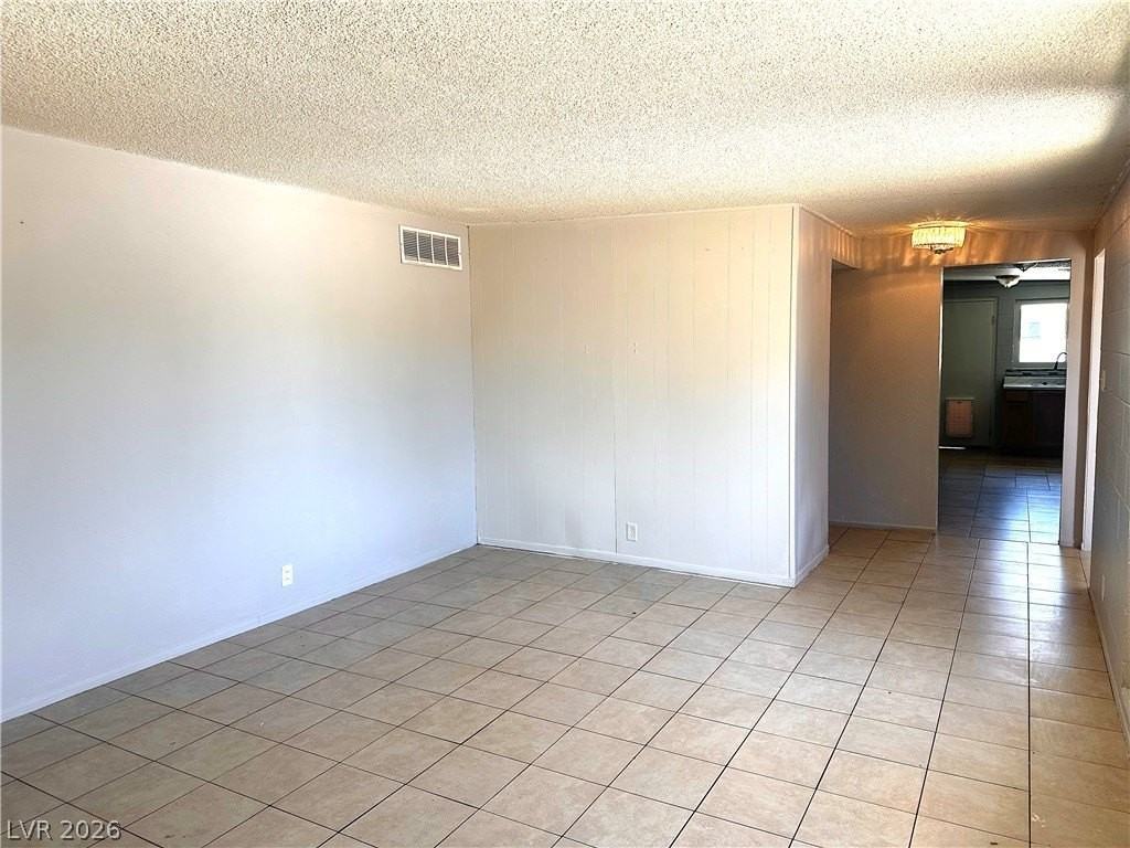 4521 Pacyna St - Photo 3 of 14
