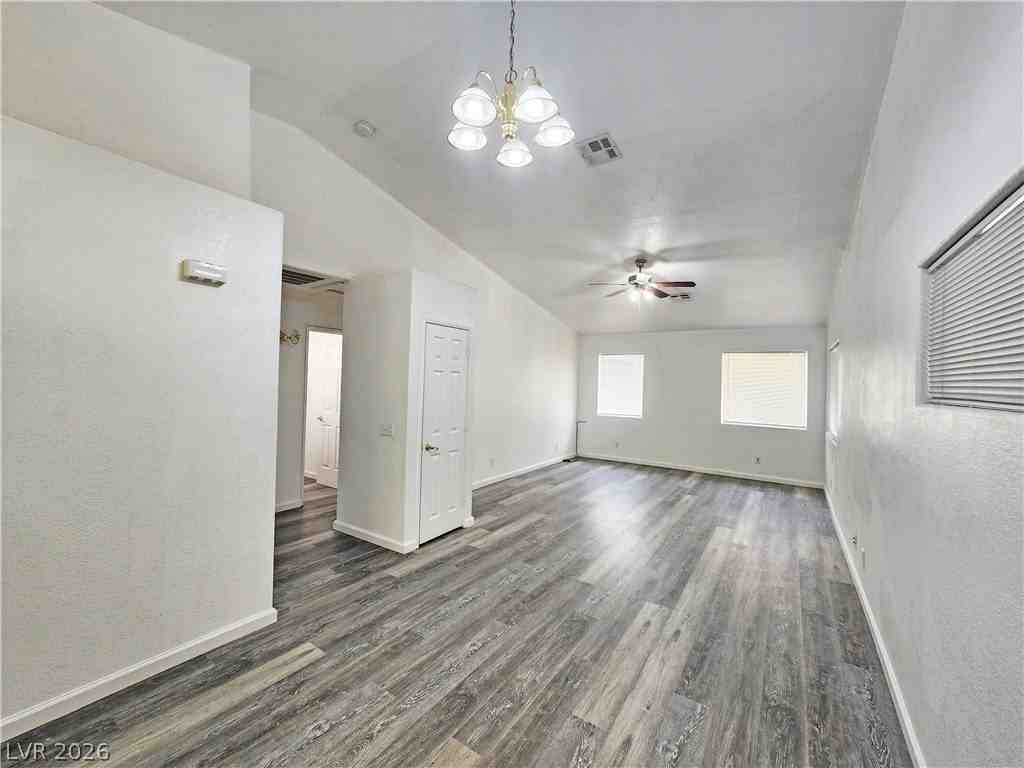 2321 E Calvada Blvd #6 - Photo 4 of 16