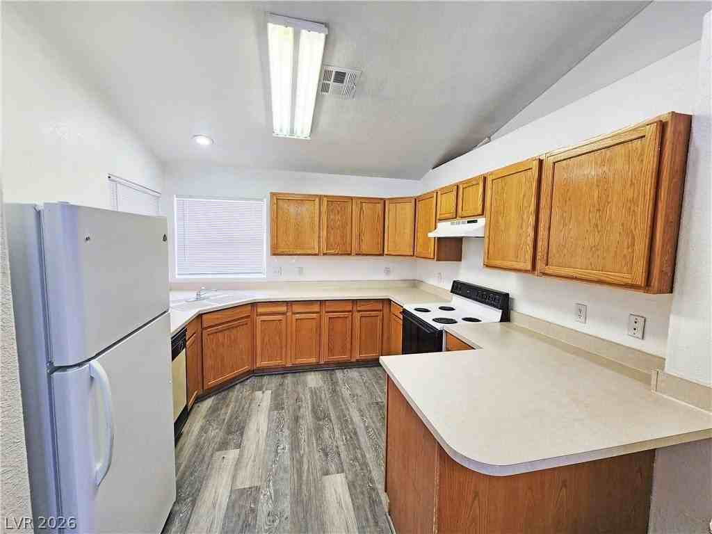 2321 E Calvada Blvd #6 - Photo 5 of 16