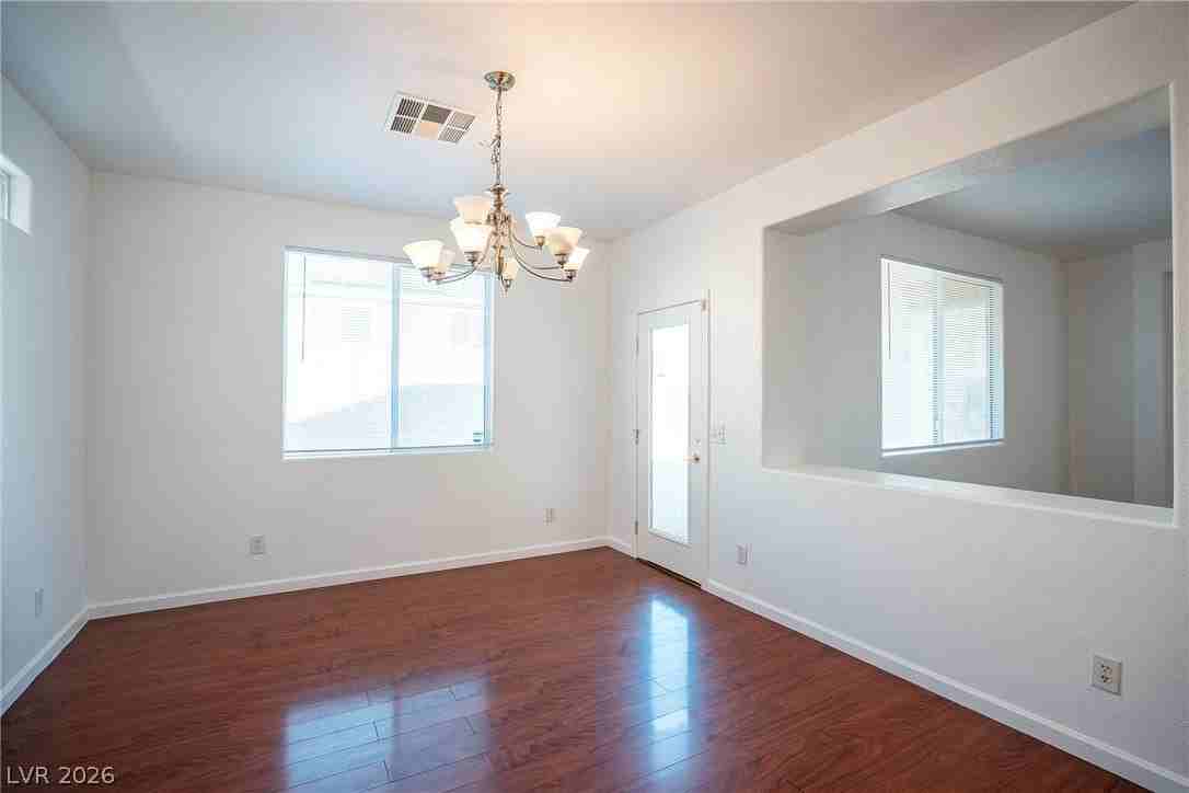 9068 Bold Venture Ct - Photo 6 of 20