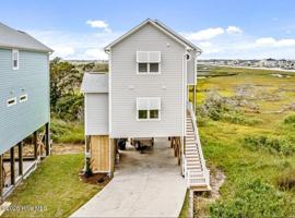 featured image of 100 Salt Marsh Way