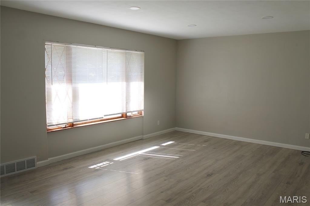 12170 Mckelvey Rd - Photo 2 of 11