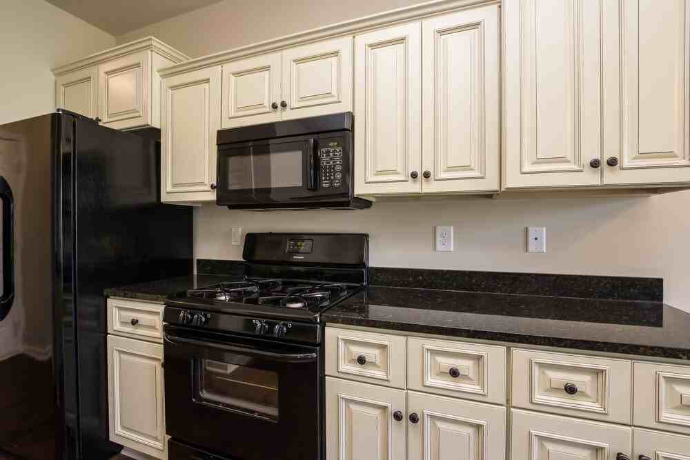 62 Prescott Dr - Photo 4 of 15