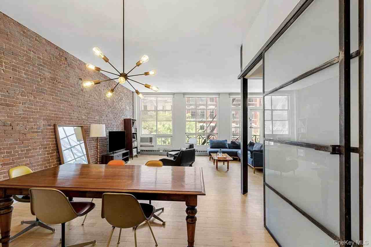 422 W Broadway #3F - Photo 3 of 9
