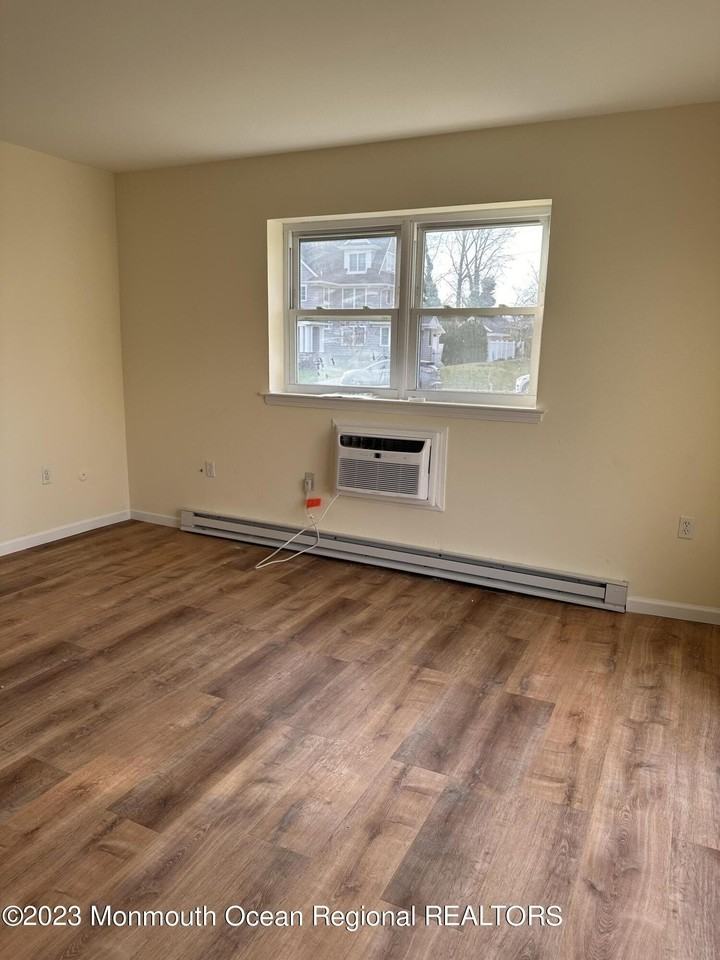 410 8th Ave #A2 - Photo 4 of 22