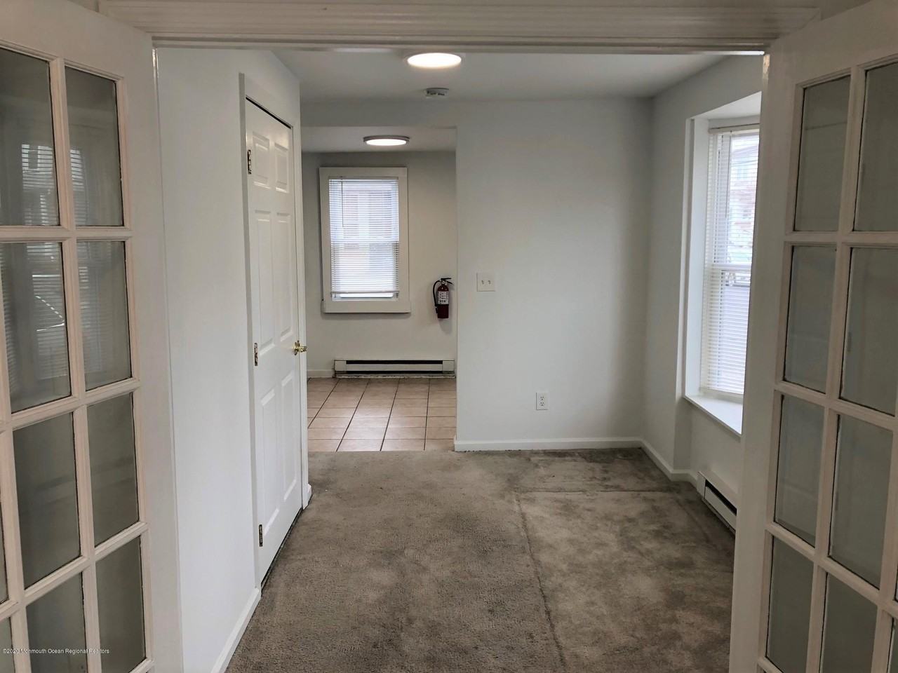 90 Asbury Ave - Photo 7 of 15