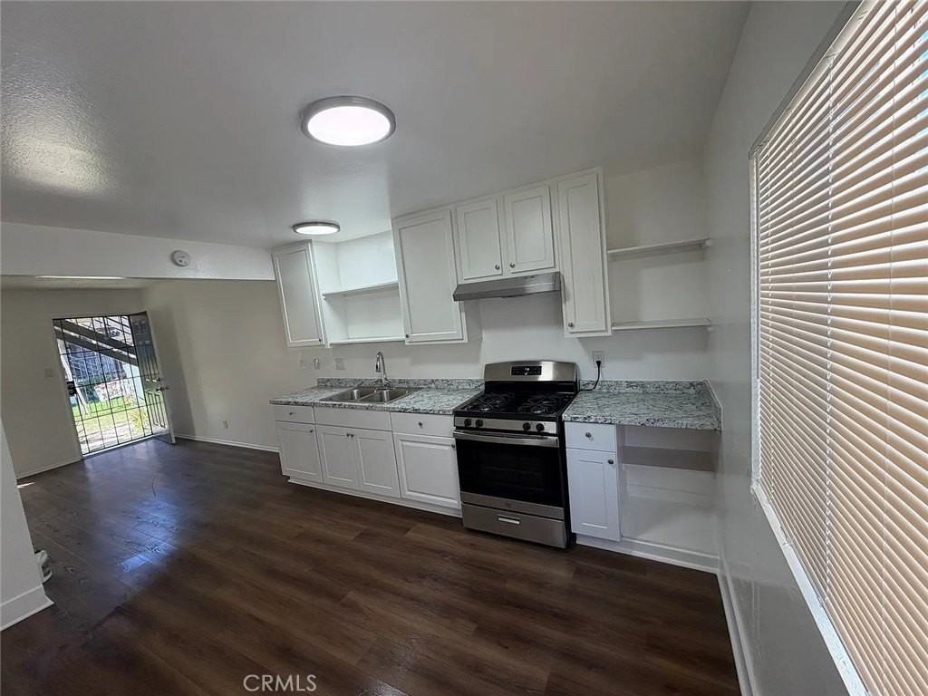 14505 Alburtis Ave - Photo 5 of 13