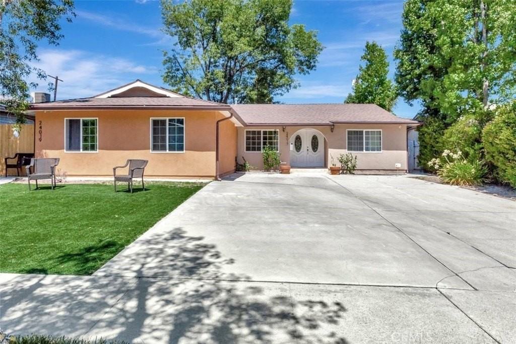 24019 Sylvan St #ADU - Photo 2 of 17